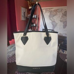 3/12 Liz Claiborne black and white tote bag purse faux leather
